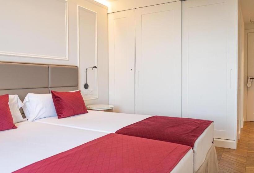 Quarto Estandar, Seth Port Mahón