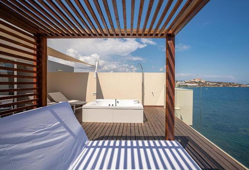 جناح دور أخير, Torre del Mar