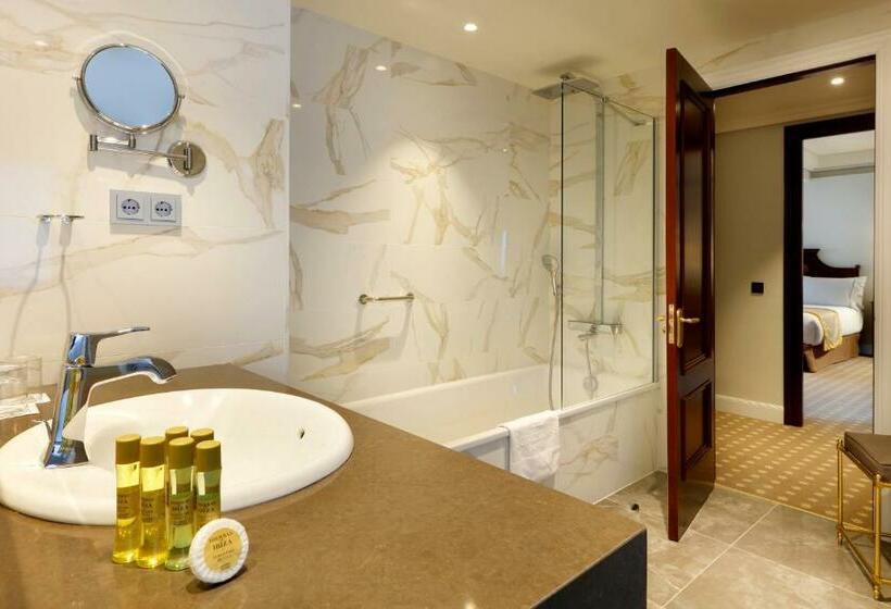 주니어 스위트, Eurostars Hotel Real