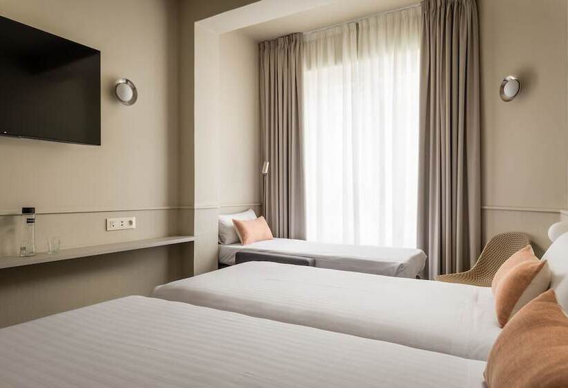 اتاق استاندارد سه نفره, Bypillow The Bloom
