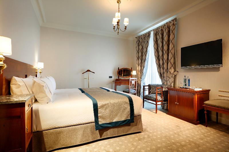 디럭스 룸, Eurostars Hotel Real