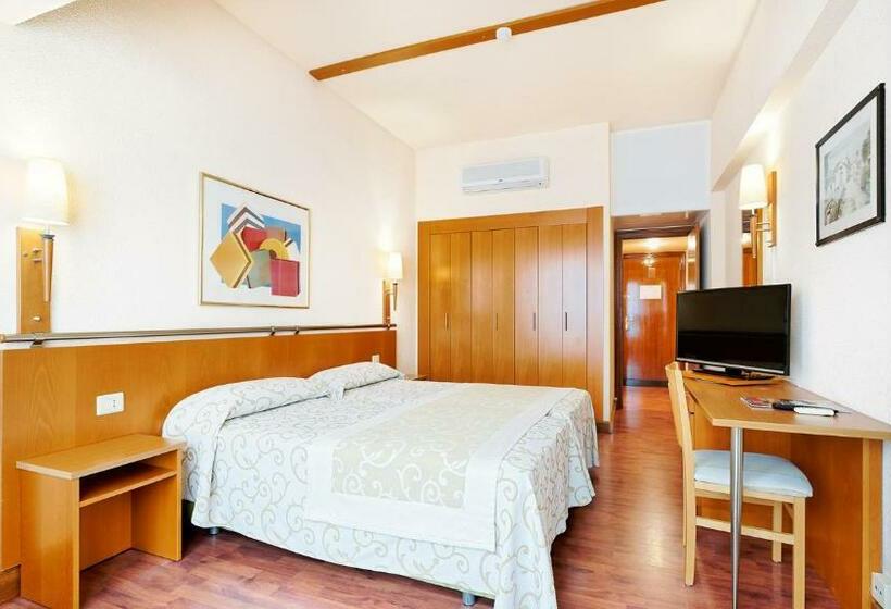 اتاق استاندارد, Bull Astoria