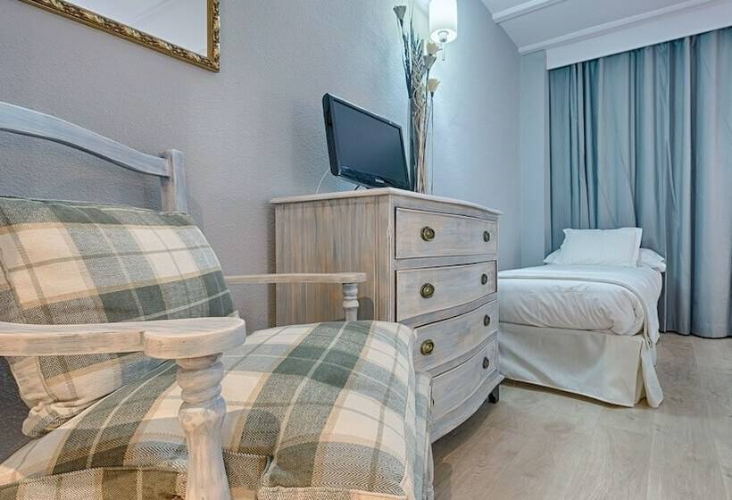 Номер Стандарт Трехместный, Ribaeta