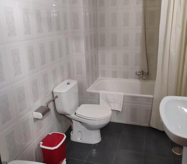 Standard Yhden Hengen Huone, Novo