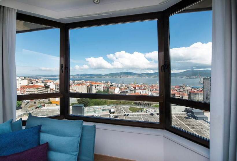 家庭间, Occidental Vigo