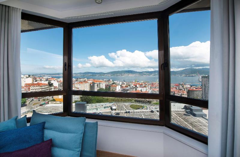 수피리어 룸, Occidental Vigo