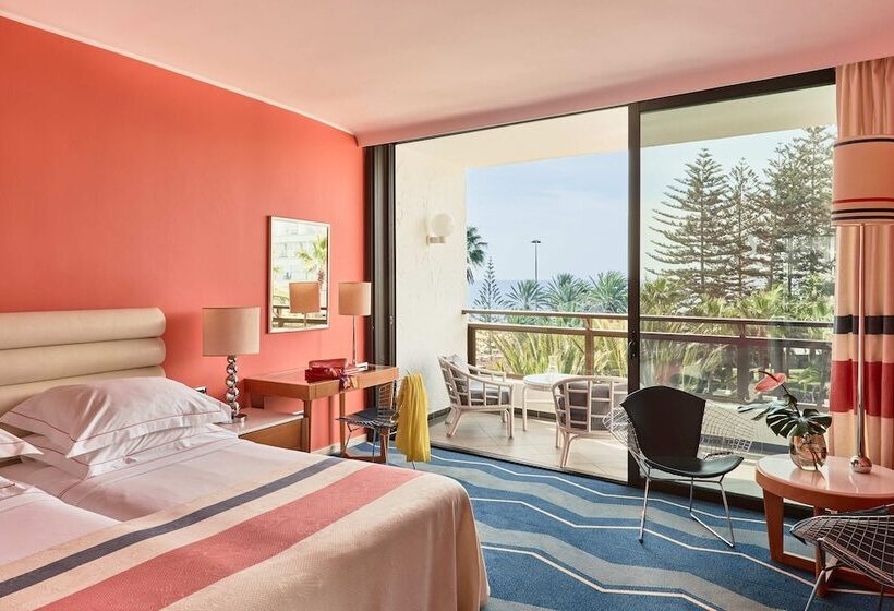 Quarto Superior Vista Mar, Seaside Palm Beach
