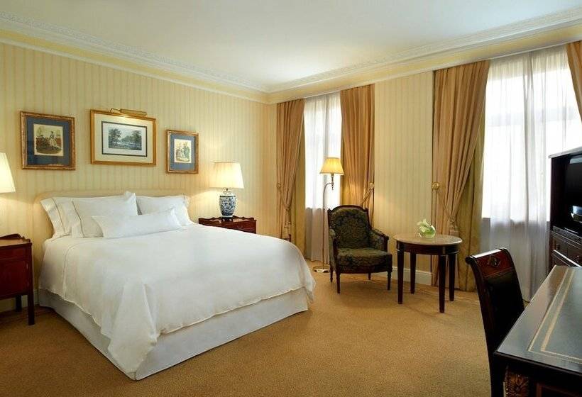 Quarto Deluxe Interior, The Palace, a Luxury Collection Hotel, Madrid
