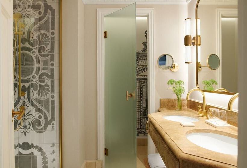 Quarto Premium, The Palace, a Luxury Collection Hotel, Madrid