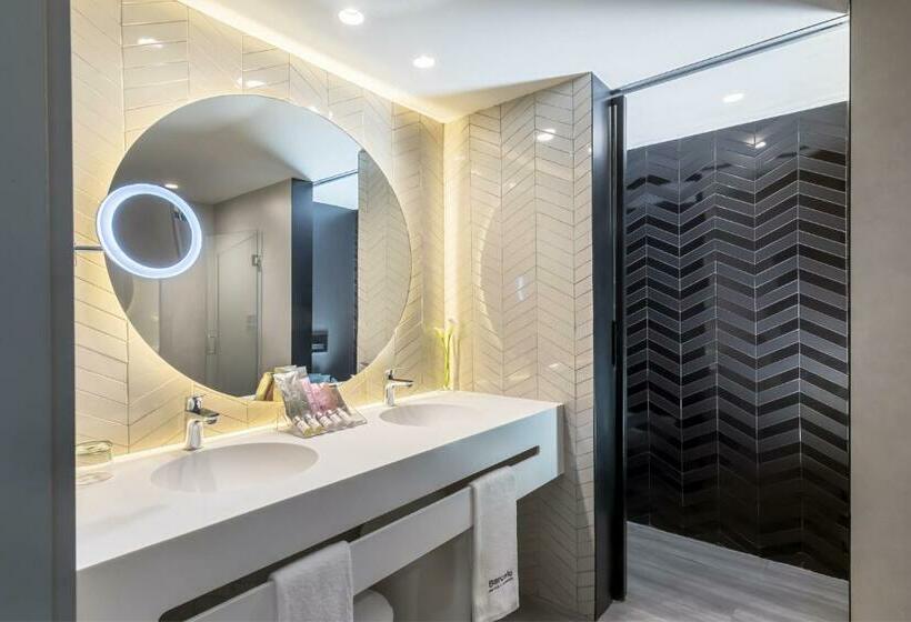 سوئیت با وان آب گرم, Barcelo Sevilla Renacimiento
