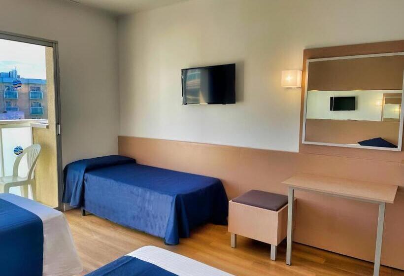Chambre Familiale Supérieure, Villamarina Club