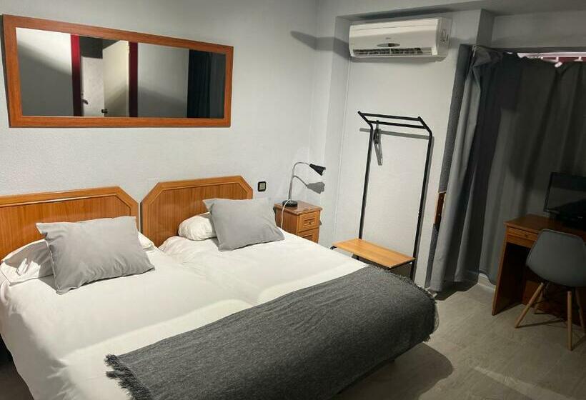 Номер Стандарт, Hostal Arenal