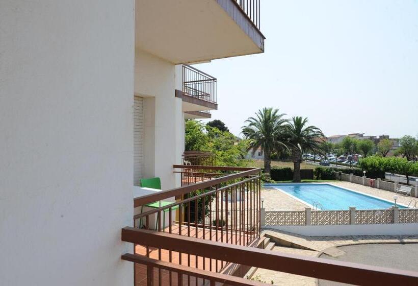 غرفة قياسية ثلاثية, Rvhotels Gr92