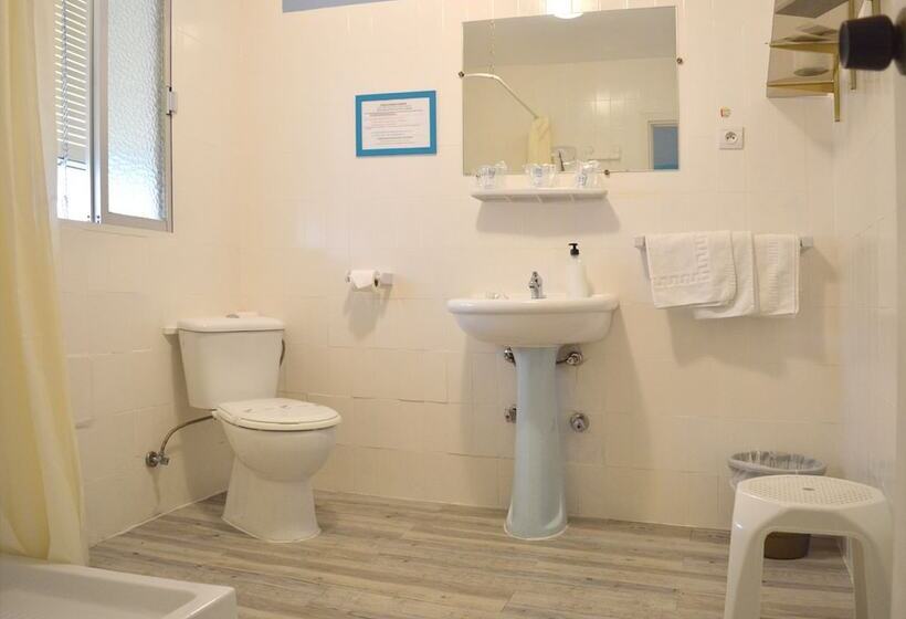 スタンダードトリプルルーム, Hostal Altamar