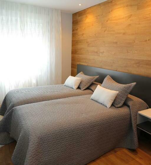 Номер Стандарт, Hostal O Cruceiro