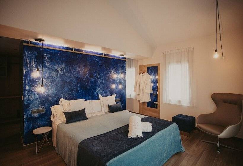 Люкс Повышенной Комфортности, La Trobada Hotel Boutique