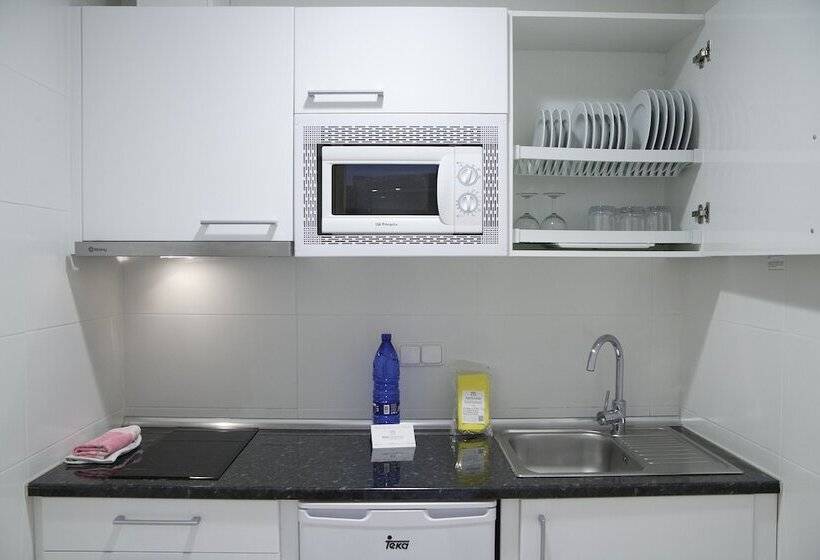 Студио Стандарт с Балконом, Apartamentos Cala Santanyi