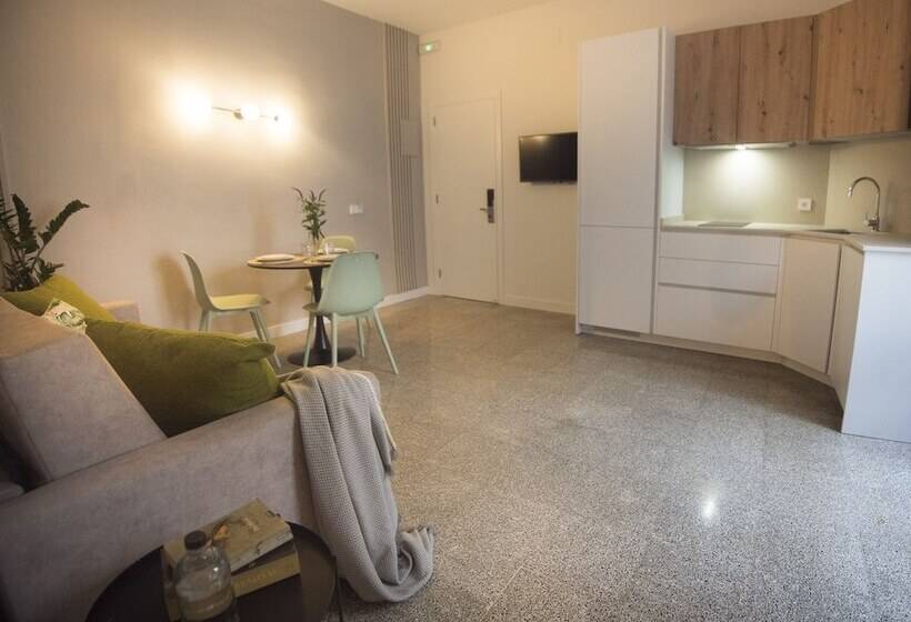 Quarto Estandar, Apuntadores 8