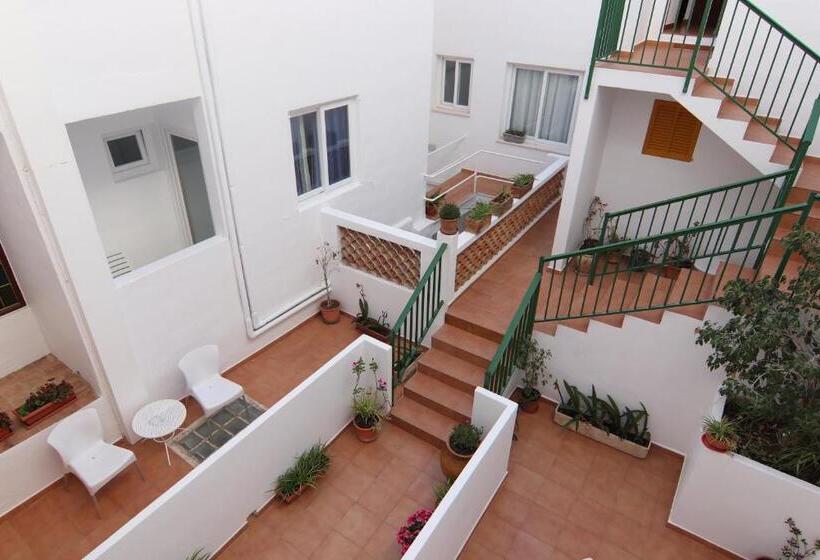 Номер Economy, Hostal Cala Ratjada