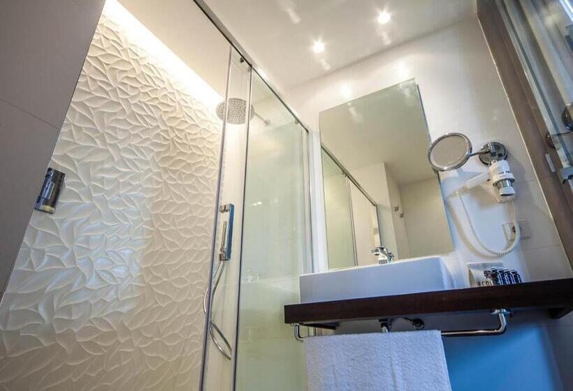 اتاق سوپریور, Hostal Cuba