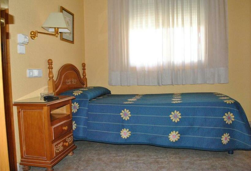 Habitación Estándar Individual, Hostal Rey Teodomiro