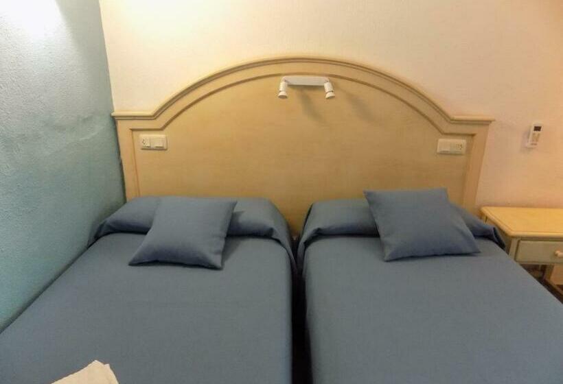 스탠다드 룸 공동 욕실, Hostal Villa Maruja
