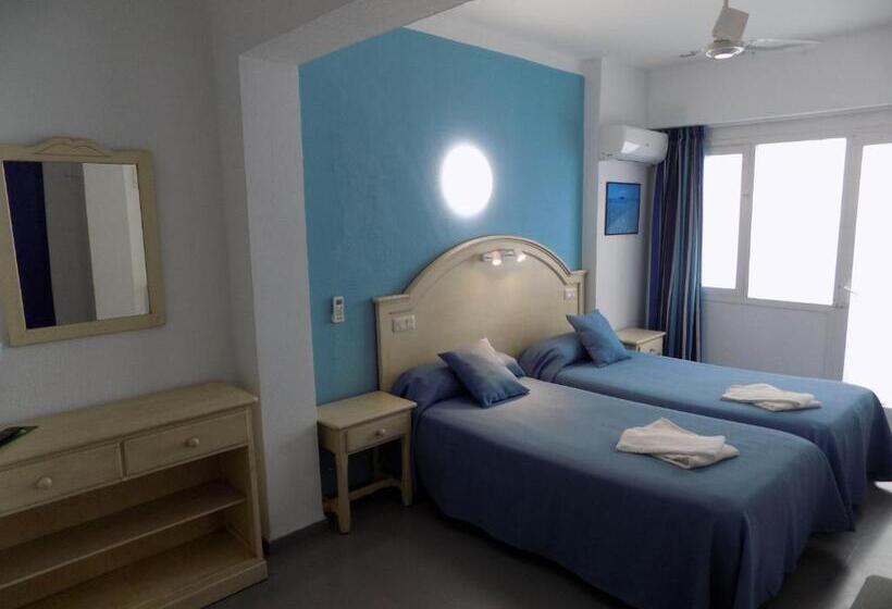 스탠다드 발코니 룸, Hostal Villa Maruja