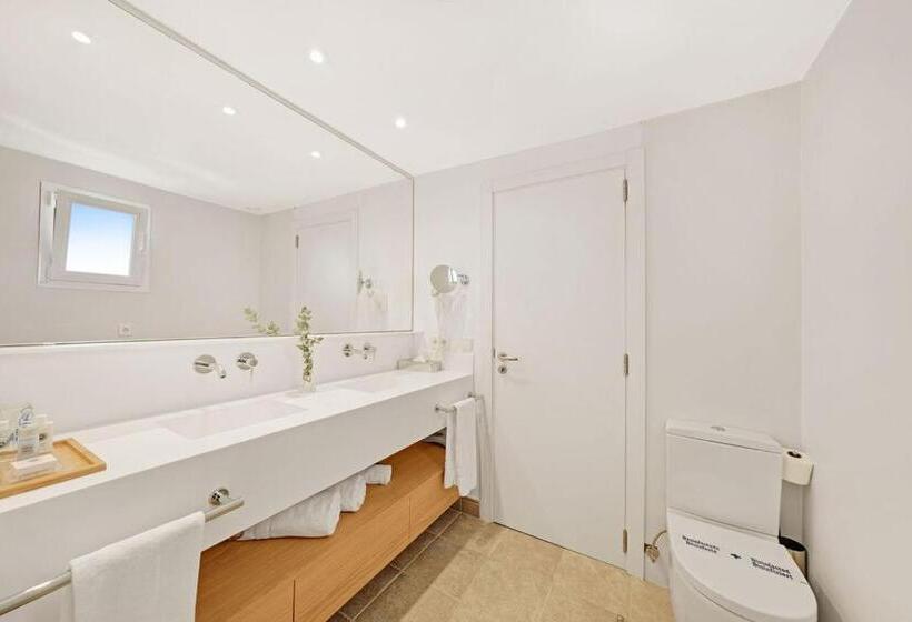 Полулюкс с Балконом, Villa Chiquita   Adults Only   Over 12