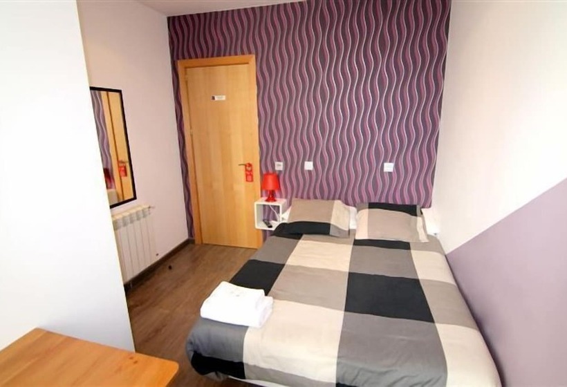 Habitación Basic, Hostal Abril Madrid