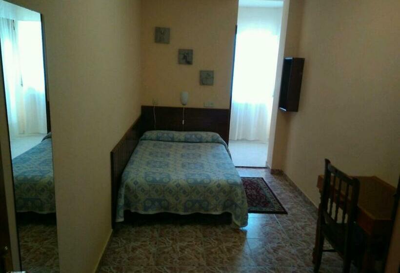 Номер Стандарт Индивидуальный, Hostal Mayo