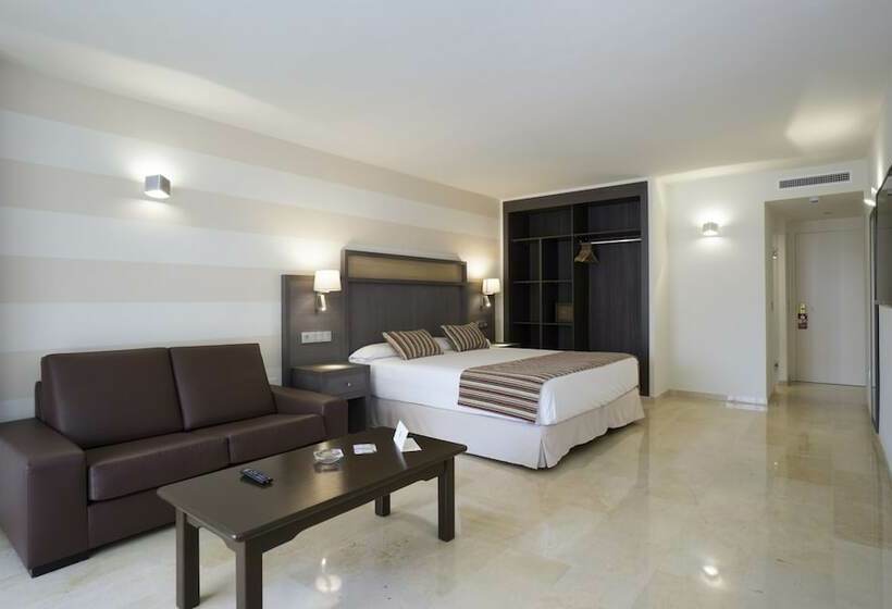 Полулюкс Вид на Бассейн, Ms Aguamarina Suites