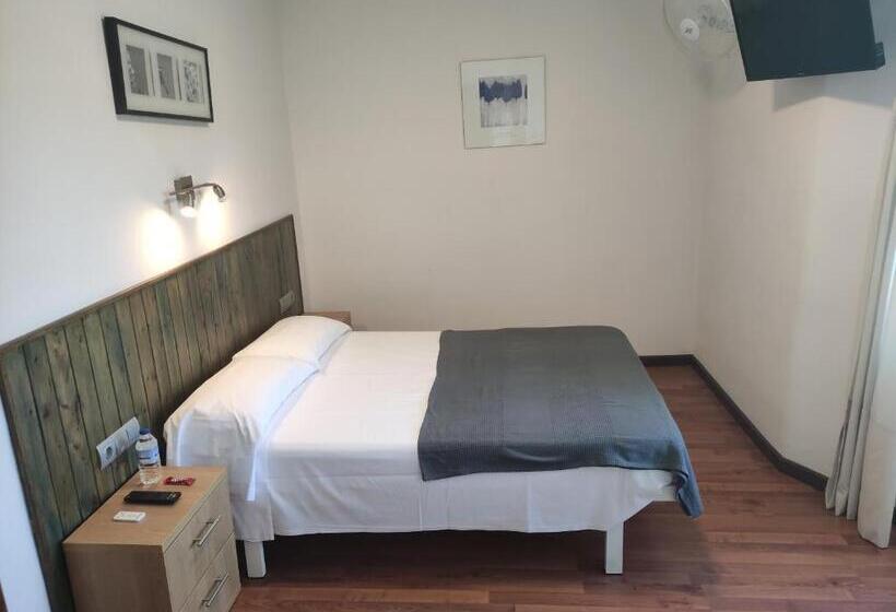 Номер Стандарт, Hostal Cruce