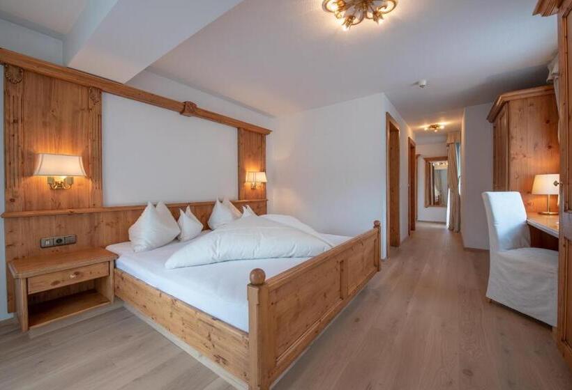 景色の見えるスーペリアルーム, Romantik Hotel Alpenblick Ferienschlössl