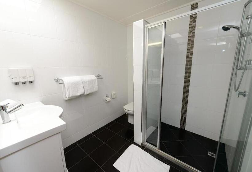 패밀리 룸, Bundaberg International Motor Inn