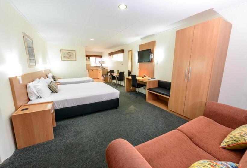 패밀리 룸, Bundaberg International Motor Inn