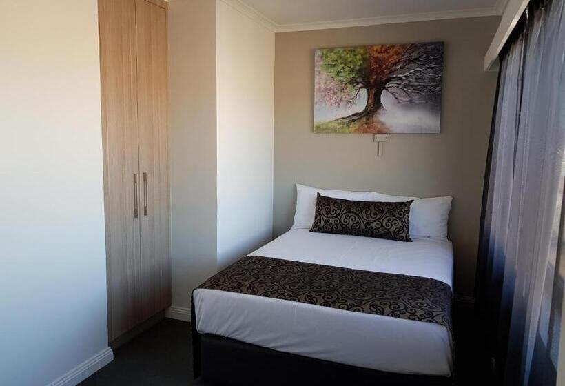 Family Suite, Burnie Central Townhouse