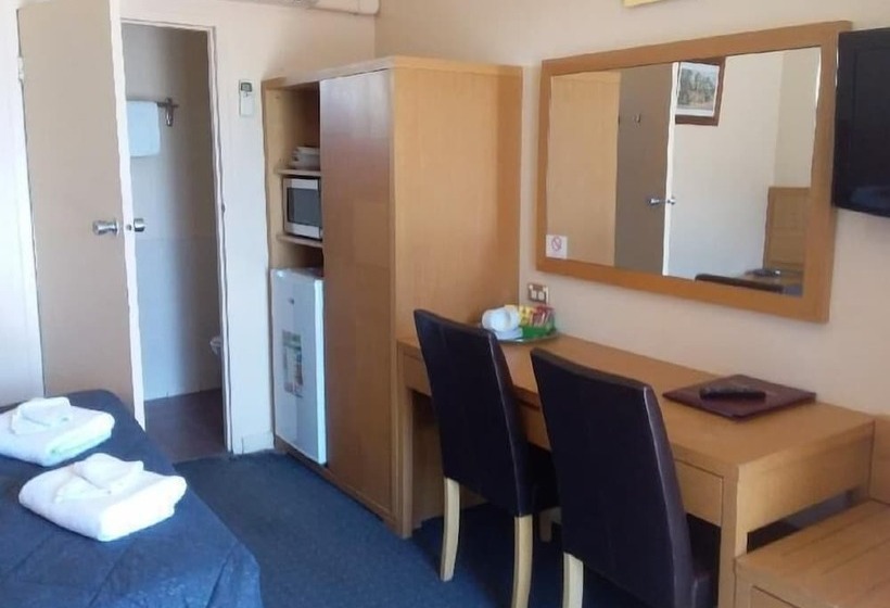 Номер Deluxe, Desert Sand Motor Inn