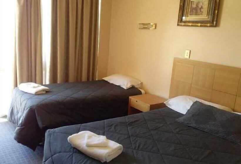 Номер Стандарт, Desert Sand Motor Inn
