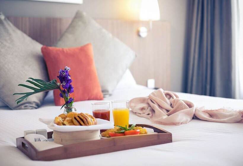 Полулюкс, Mercure Sydney Parramatta