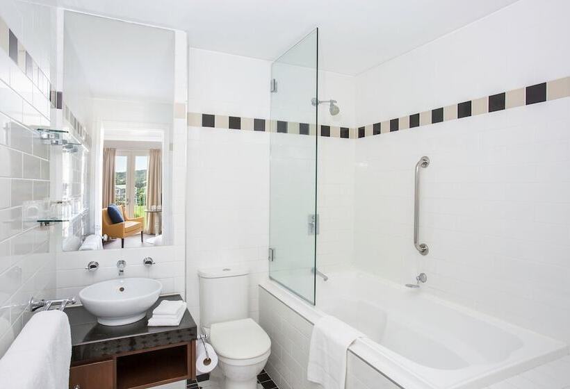 آپارتمان 2 خوابه, Mantra Lorne