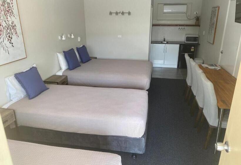 Семейный Номер, Woongarra Motel