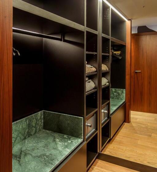 آپارتمان 1 خوابه با بالکن, Hassotel
