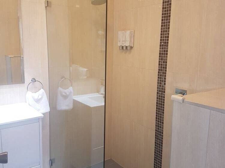 带3个卧室的公寓, Mid City Motor Inn Singleton