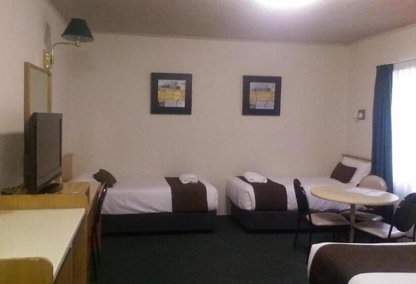 חדר משפחתי, Mid City Motor Inn Singleton