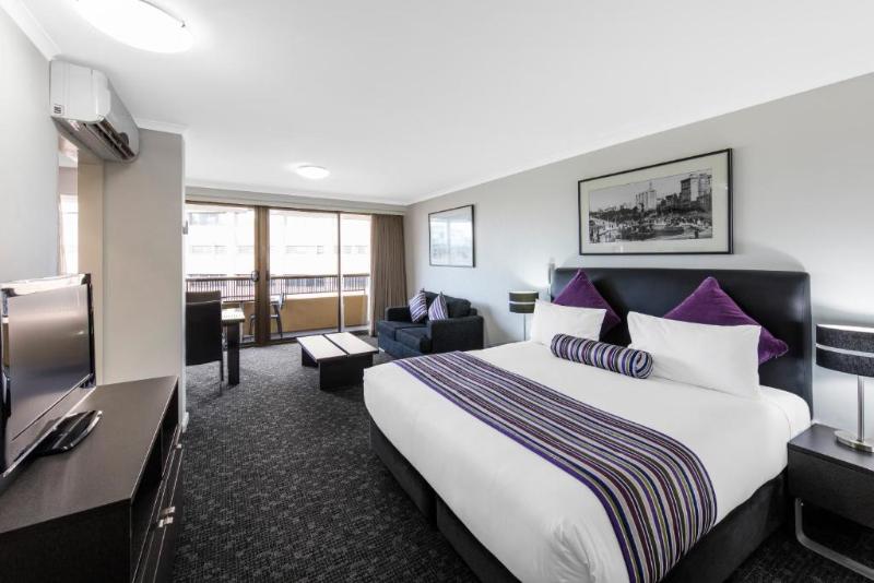 استودیو اجرایی, Oaks Sydney Hyde Park Suites