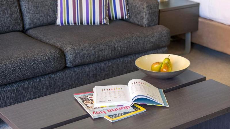 استودیو اجرایی, Oaks Sydney Hyde Park Suites