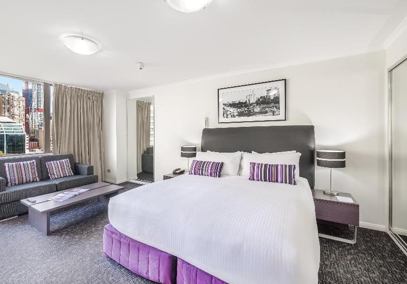 استودیوی استاندارد, Oaks Sydney Hyde Park Suites