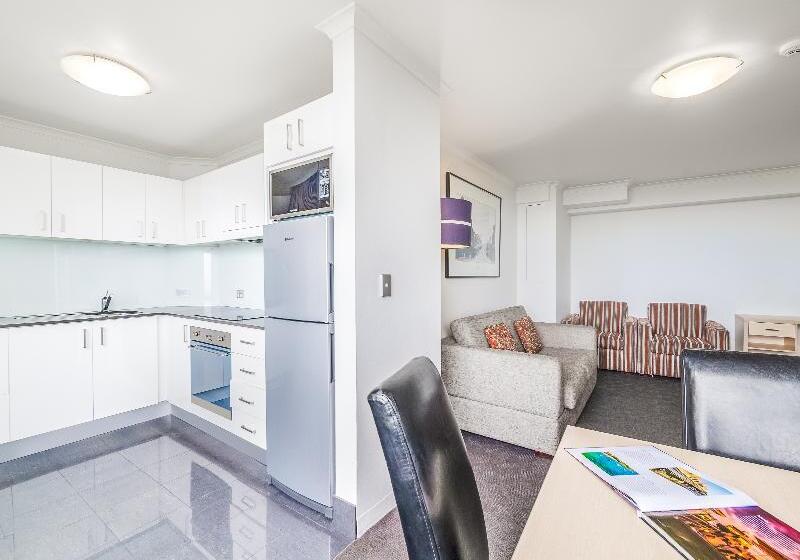 آپارتمان مدیریتی 2 خوابه, Oaks Sydney Hyde Park Suites