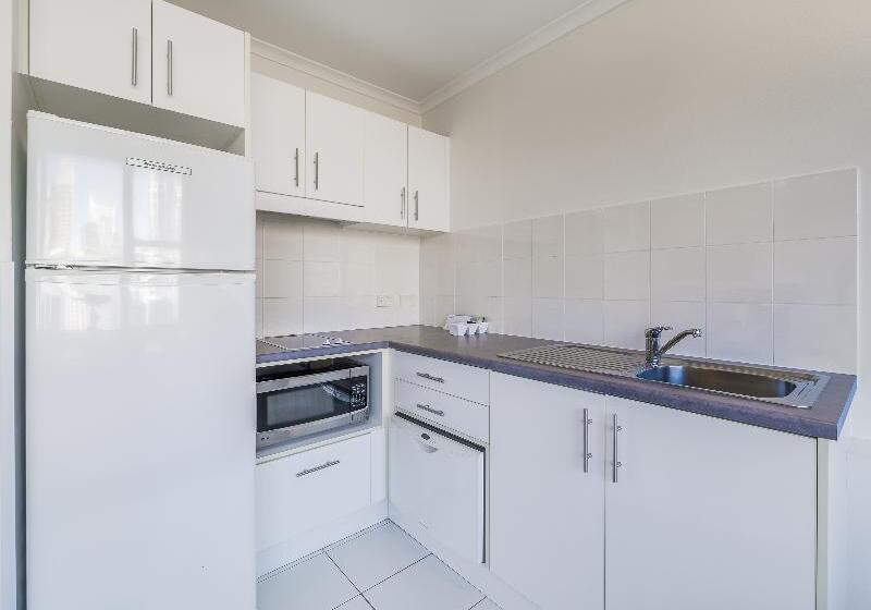 استودیو اجرایی, Oaks Sydney Hyde Park Suites