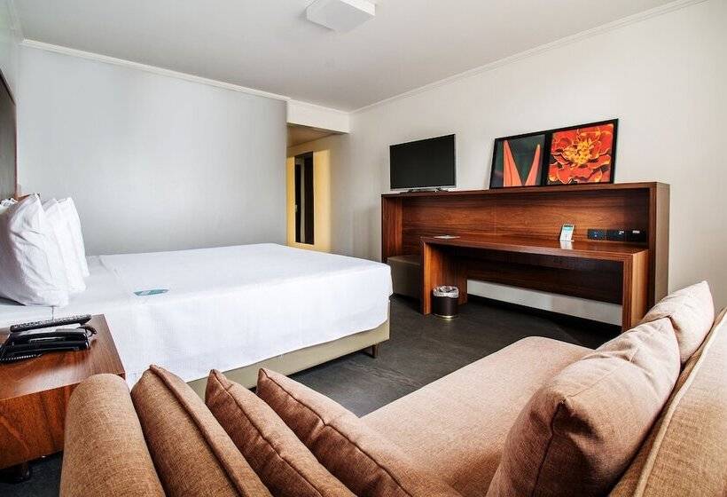 Номер Deluxe, Deville Business Maringa